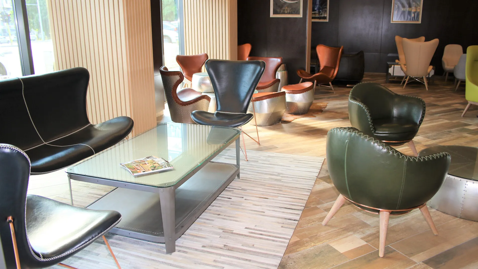 Hotel Golden Tulip Warna